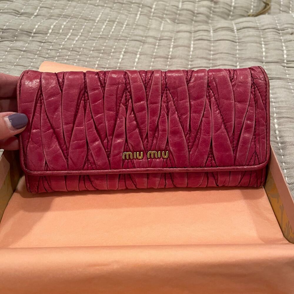Miu Miu Matalesse Nappa Leather Wallet Red Pink - Picture 5 of 15